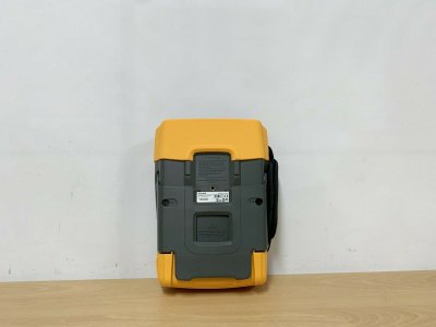 Осциллограф Fluke 190-504 500 МГц (демонстрационный)
